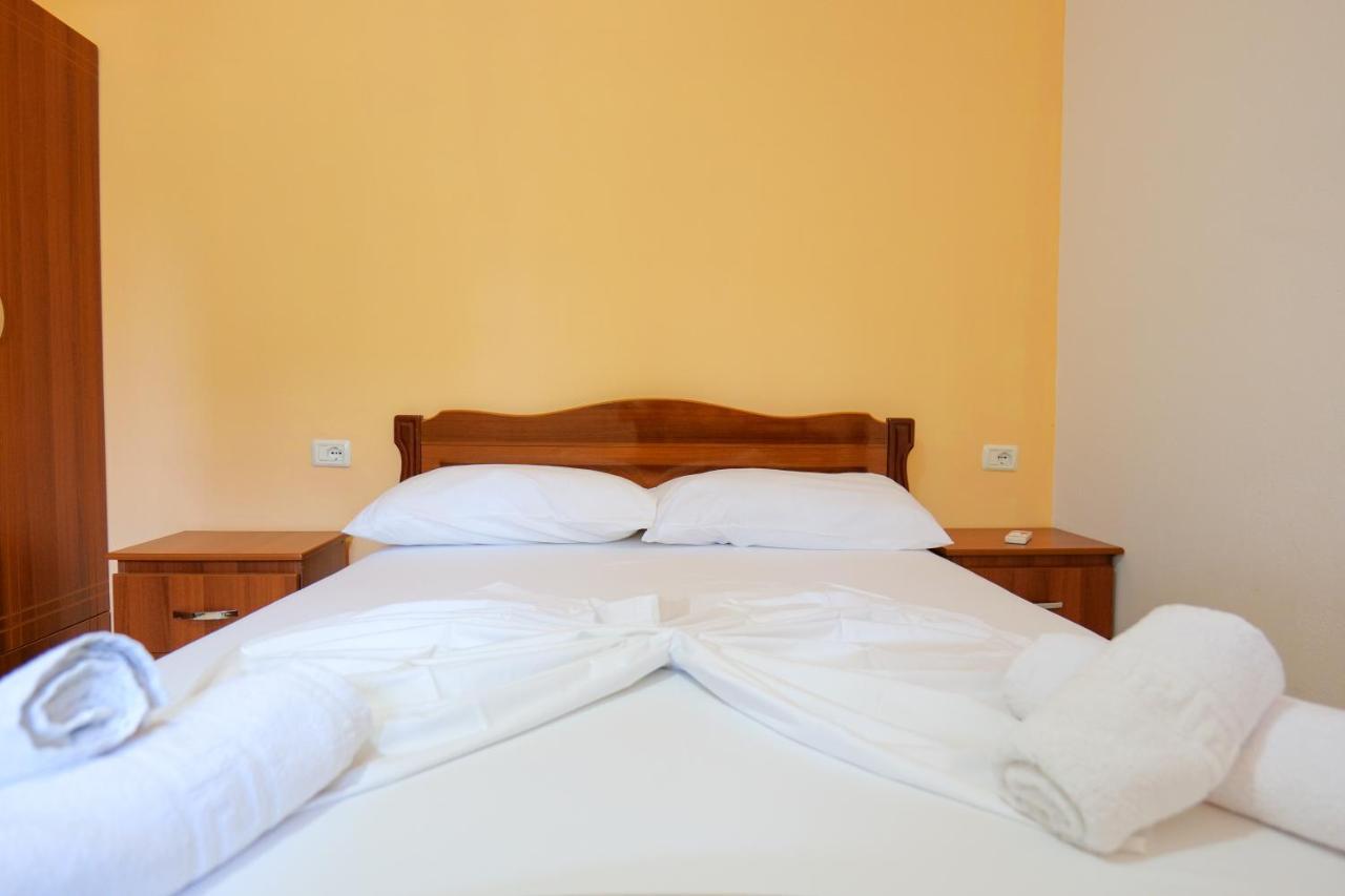 Ilias House Hotel Ksamil Exterior photo