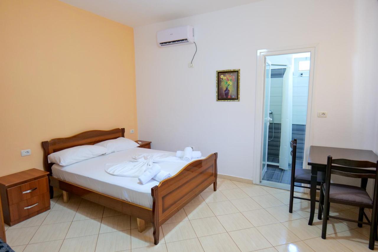 Ilias House Hotel Ksamil Exterior photo