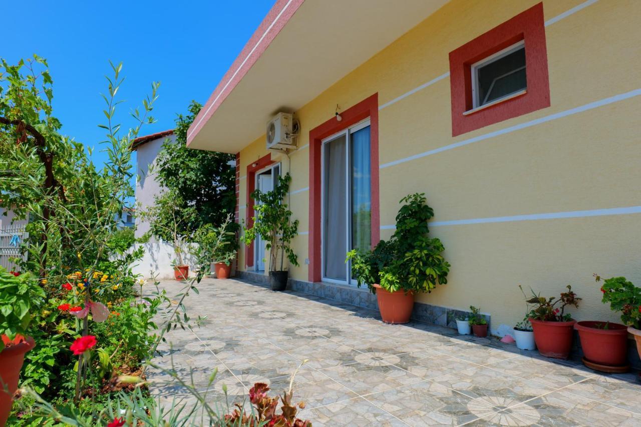 Ilias House Hotel Ksamil Exterior photo